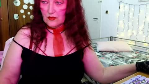 SabrinaXlovess online show from June 5, 6:13 pm