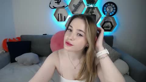 Sabrina Violet online show from February 23, 12:16 pm