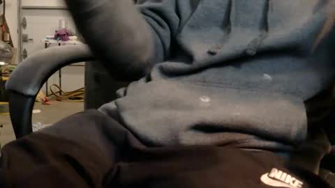 Snapshot of sacalaschichiss chatting on December 18, 8:53 am Dee online show from December 18, 8:53 am