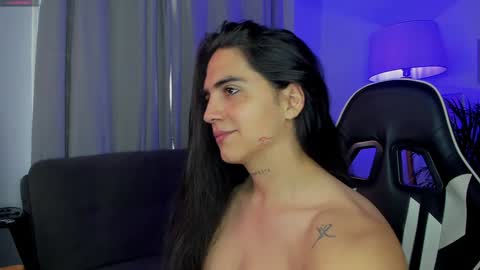 Im CryDuran    Instagram   CryDuraann  online show from January 14, 4:50 pm