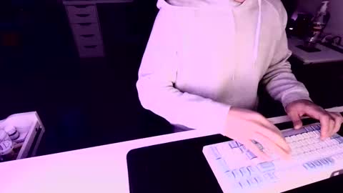 Snapshot of saddzaddy chatting on November 14, 11:24 pm saddzaddy online show from November 14, 11:24 pm