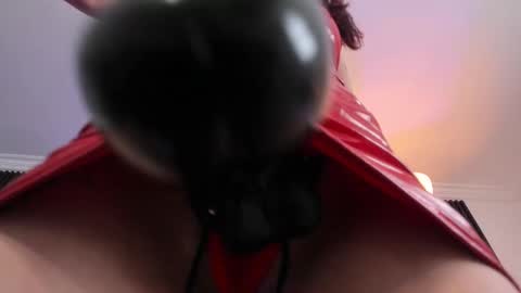 Snapshot of sadie_manson chatting on February 18, 4:48 pm SADIE online show from February 18, 4:48 pm