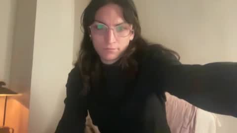 Snapshot of sadie_stars chatting on February 25, 4:35 am Sadie online show from February 25, 4:35 am