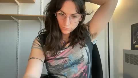 Snapshot of sadie_stars chatting on March 10, 4:14 pm Sadie online show from March 10, 4:14 pm