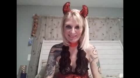 Sadiebrooks online show from February 21, 4:57 am