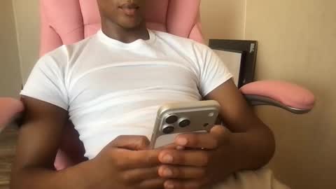 Saeonyx online show from March 4, 7:20 pm