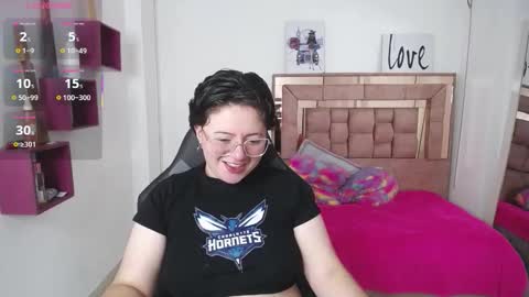 Snapshot of safyka chatting on November 26, 3:18 am SAFYKA online show from November 26, 3:18 am