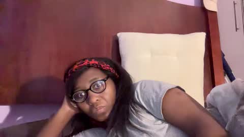 Snapshot of sahara_shine chatting on November 27, 4:03 am cutie maya online show from November 27, 4:03 am