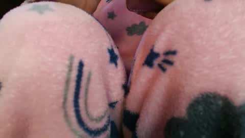 Snapshot of sahotlove1 chatting on December 4, 2:10 am Karina online show from December 4, 2:10 am