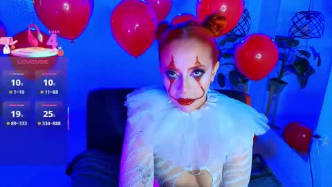 SARA online show from October 2, 1:40 pm