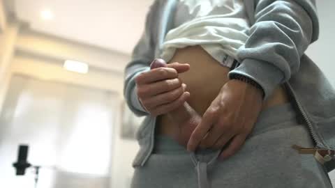 saimon  online show from April 15, 1:40 pm