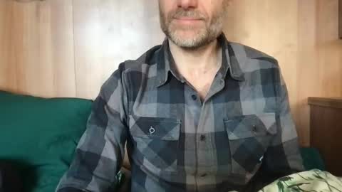 saint009 online show from February 27, 11:31 am