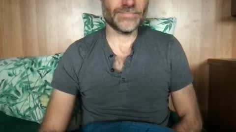 saint009 online show from October 15, 11:43 am