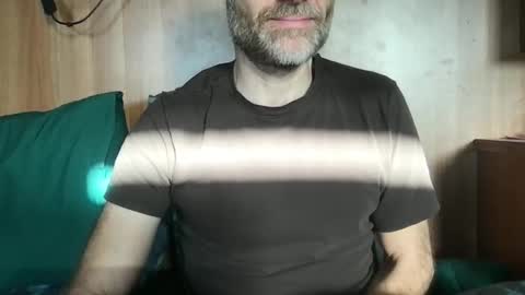 saint009 online show from November 17, 11:27 am