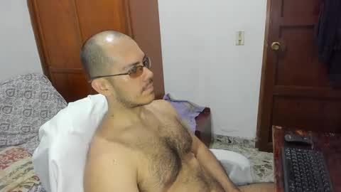 Snapshot of saintedy01 chatting on December 3, 12:27 pm saintedy01 online show from December 3, 12:27 pm