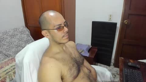 Snapshot of saintedy01 chatting on December 13, 1:22 pm saintedy01 online show from December 13, 1:22 pm