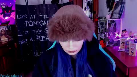    online show from December 21, 9:05 am