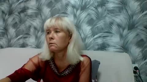 Snapshot of sakura_blonde chatting on September 29, 10:31 am sakura_blonde online show from September 29, 10:31 am