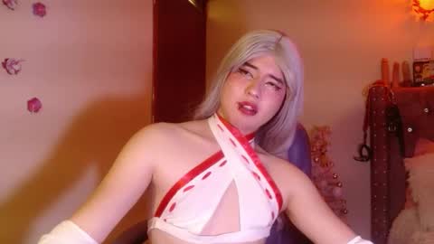 Snapshot of sakuraa_9 chatting on December 16, 3:50 pm saku online show from December 16, 3:50 pm