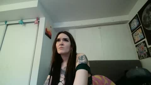 salemsslut online show from February 27, 6:20 pm