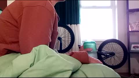 salis1981 online show from February 9, 4:29 pm