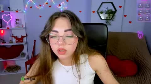 sally_meow online show from May 4, 8:32 am