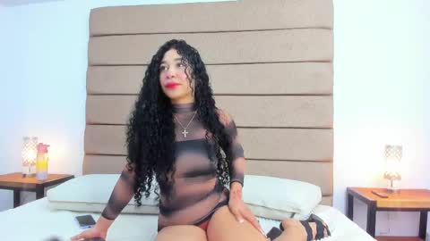 Snapshot of sally_rosses chatting on February 15, 11:50 am sally rosses online show from February 15, 11:50 am