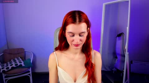 Snapshot of sallybiscuit chatting on January 10, 1:20 pm Sally online show from January 10, 1:20 pm