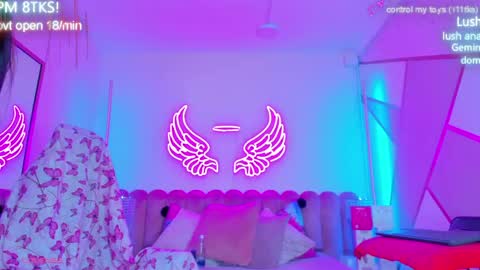 miss Sally online every night from 1am to 8am  Colombia time online show from April 18, 1:26 pm