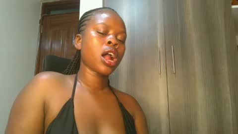 sallysasha254 online show from December 4, 7:01 pm