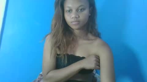 Snapshot of sallywett chatting on December 6, 11:00 am SallyWett online show from December 6, 11:00 am