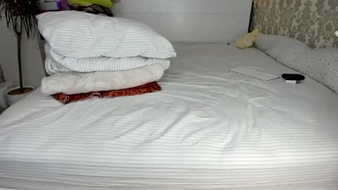 Snapshot of salma_queen chatting on February 10, 6:03 pm SalmaRoth online show from February 10, 6:03 pm