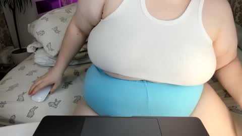 Snapshot of salma_queen chatting on February 25, 7:47 pm SalmaRoth online show from February 25, 7:47 pm