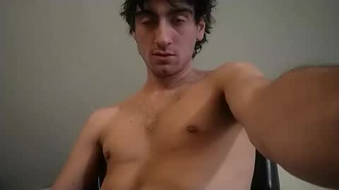 Snapshot of salmonman1305 chatting on December 20, 8:49 am salmonman1305 online show from December 20, 8:49 am