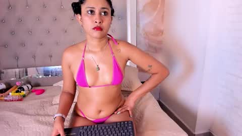 Snapshot of saloba_queen chatting on February 26, 11:53 am saloba_queen online show from February 26, 11:53 am