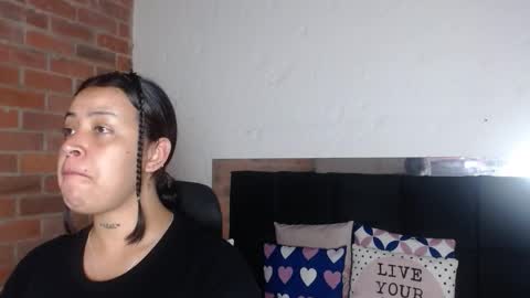   online show from March 28, 8:52 pm