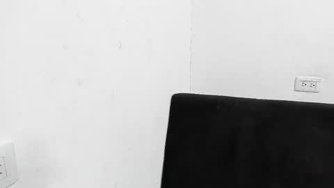 salome_daniel online show from December 4, 8:50 pm