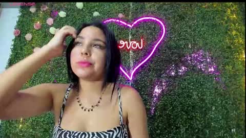 Snapshot of salome_domi chatting on February 8, 7:38 pm salome online show from February 8, 7:38 pm