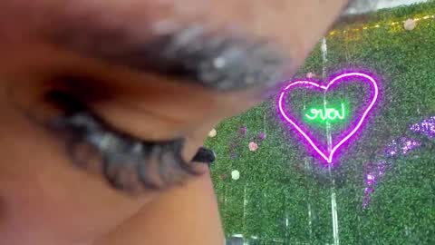 Snapshot of salome_domi chatting on February 19, 6:43 pm salome online show from February 19, 6:43 pm