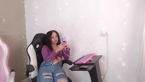 Snapshot of salome_horny3 chatting on September 14, 7:57 pm salome_horny3 online show from September 14, 7:57 pm
