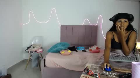 salome_horny3 online show from February 5, 11:20 pm