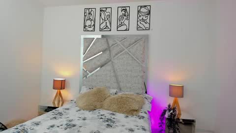 salomedyla online show from February 21, 11:10 pm