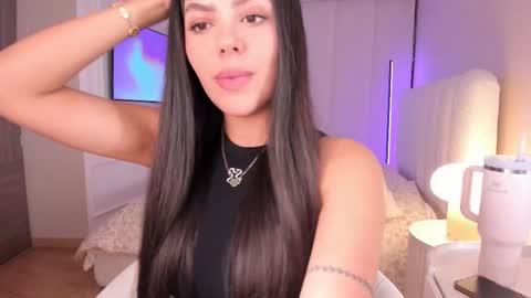 Snapshot of salomee_11 chatting on October 31, 1:28 am salo online show from October 31, 1:28 am