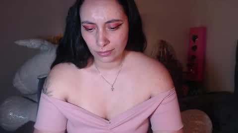 Snapshot of salomefox2 chatting on December 10, 7:26 am yenny online show from December 10, 7:26 am