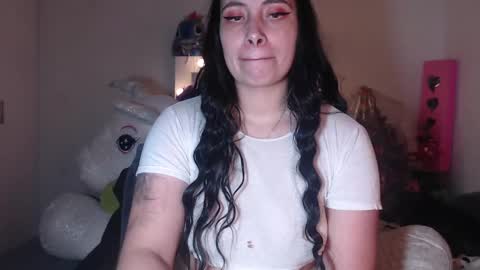 Snapshot of salomefox2 chatting on December 24, 4:22 am yenny online show from December 24, 4:22 am