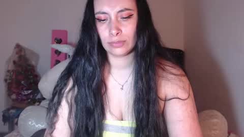 Snapshot of salomefox2 chatting on February 13, 7:24 am yenny online show from February 13, 7:24 am