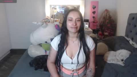 Snapshot of salomefox2 chatting on September 11, 10:32 pm yenny online show from September 11, 10:32 pm