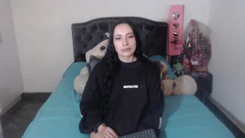 Snapshot of salomefox2 chatting on October 18, 4:37 am yenny online show from October 18, 4:37 am