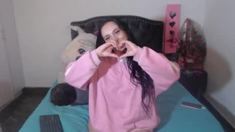 Snapshot of salomefox2 chatting on November 5, 3:17 am yenny online show from November 5, 3:17 am