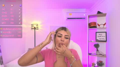 SALOME online show from January 30, 2:47 pm